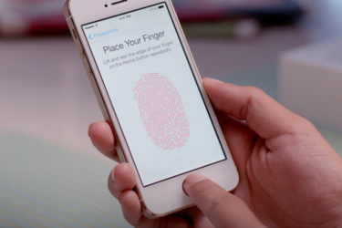 Patenttihakemus: Apple suunnittelee maksukorttien korvaamista Touch ID:ll ja iBeaconill